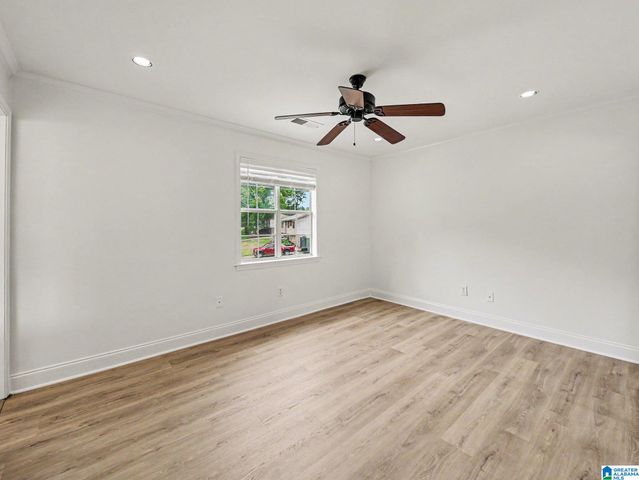 2116 SUN CIRCLE, Fultondale, AL 35068