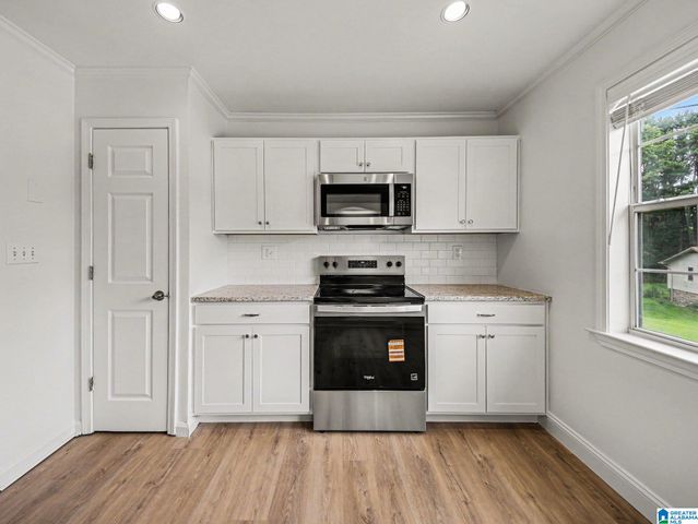 2116 SUN CIRCLE, Fultondale, AL 35068