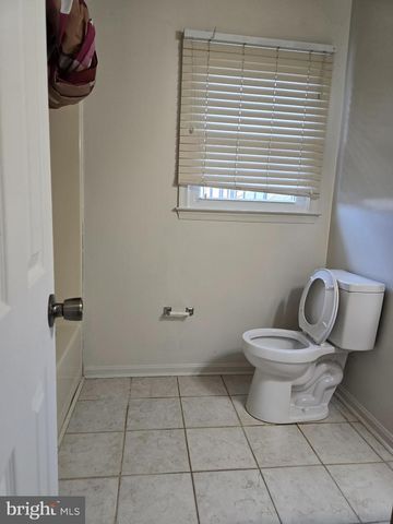 8907 CHAD WAY, Clinton, MD 20735