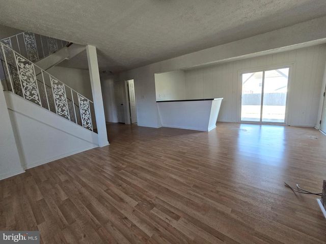 8907 CHAD WAY, Clinton, MD 20735