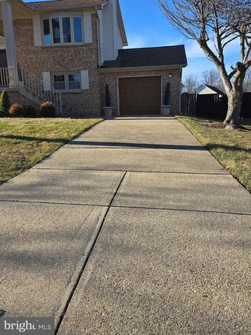 8907 CHAD WAY, Clinton, MD 20735