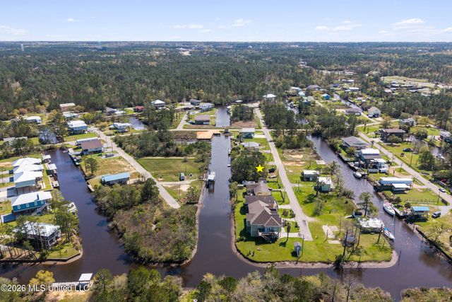 Shark Street, Bay Saint Louis, MS 39520
