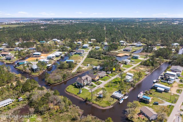 Shark Street, Bay Saint Louis, MS 39520