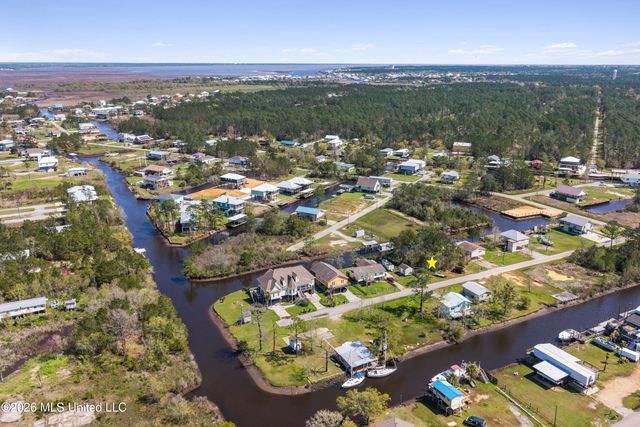 Shark Street, Bay Saint Louis, MS 39520
