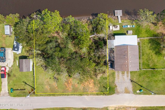 Shark Street, Bay Saint Louis, MS 39520