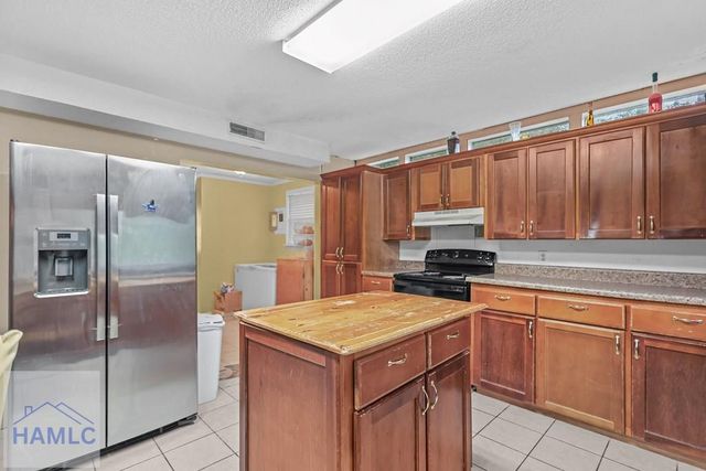 412 South Willow Street, Jesup, GA 31546