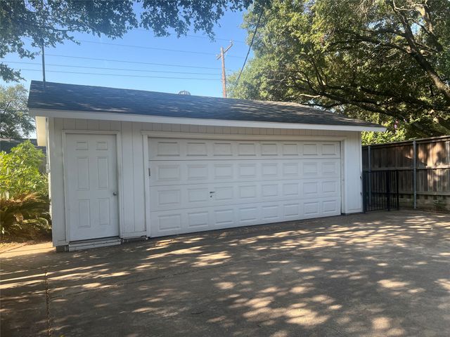 3910 Cedarbrush Drive, Dallas, TX 75229