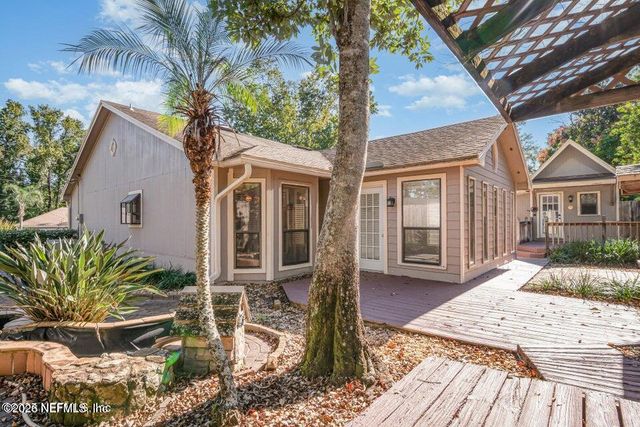 790 HICKORY HILL Drive, Jacksonville, FL 32221
