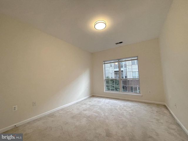 4862 Eisenhower Ave Unit 269, Alexandria, VA 22304