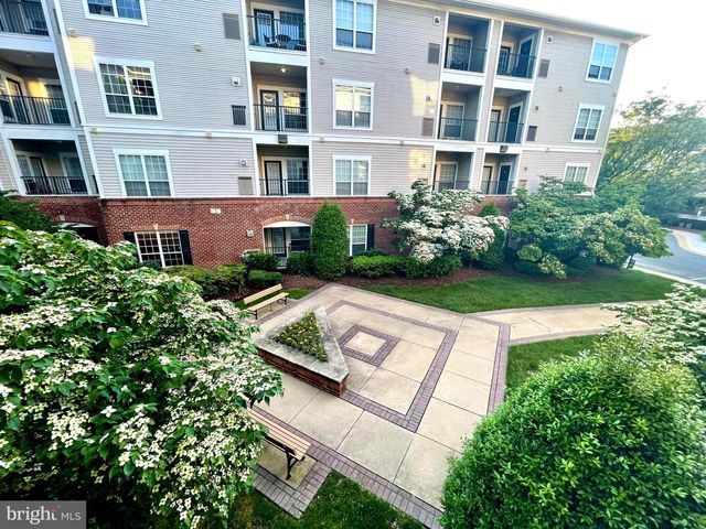4862 Eisenhower Ave Unit 269, Alexandria, VA 22304