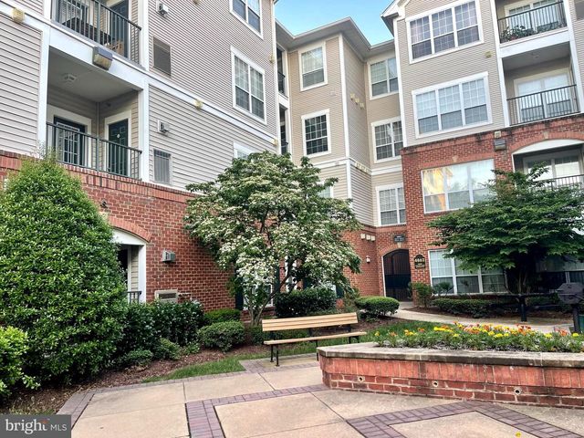 4862 Eisenhower Ave Unit 269, Alexandria, VA 22304