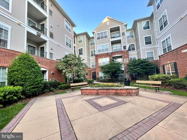4862 Eisenhower Ave Unit 269, Alexandria, VA 22304