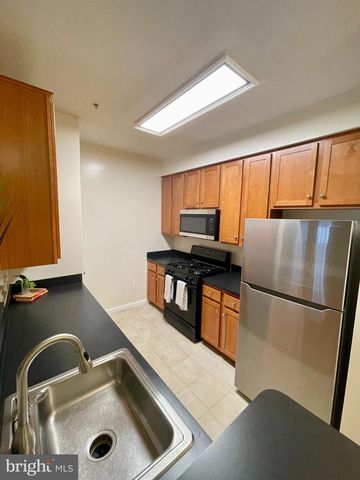 4862 Eisenhower Ave Unit 269, Alexandria, VA 22304