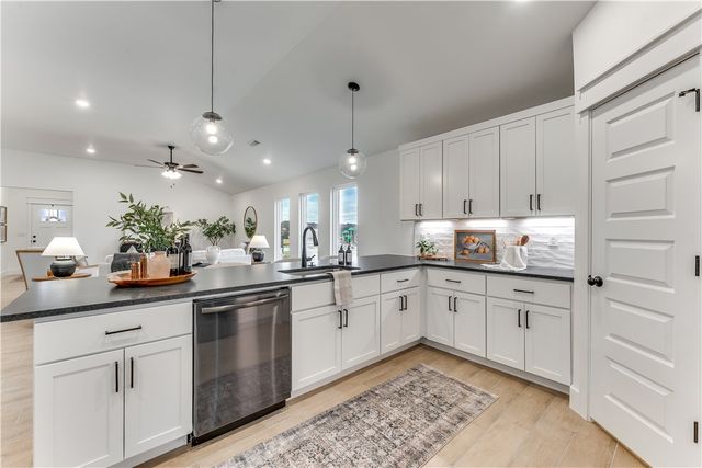 2611 Jazz Avenue, Centerton, AR 72712