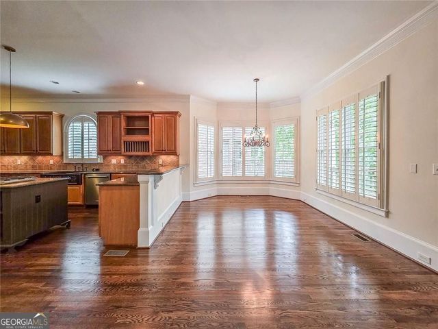 7725 NW Marsh Court NW, Sandy Springs, GA 30328