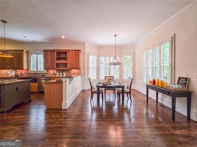 7725 NW Marsh Court NW, Sandy Springs, GA 30328