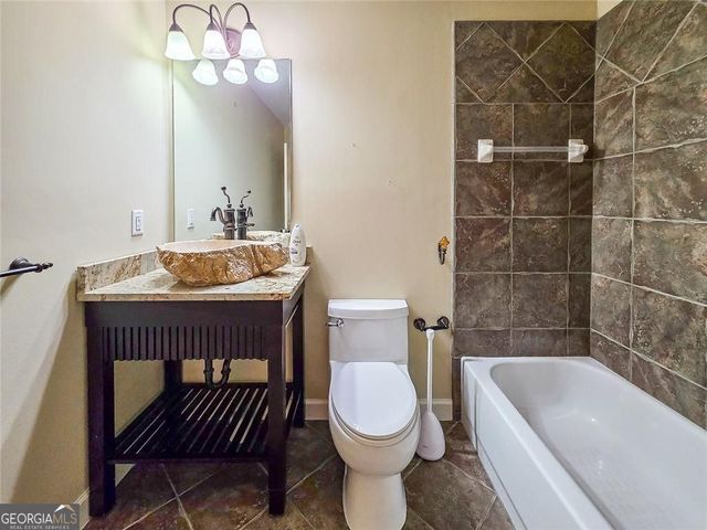 7725 NW Marsh Court NW, Sandy Springs, GA 30328