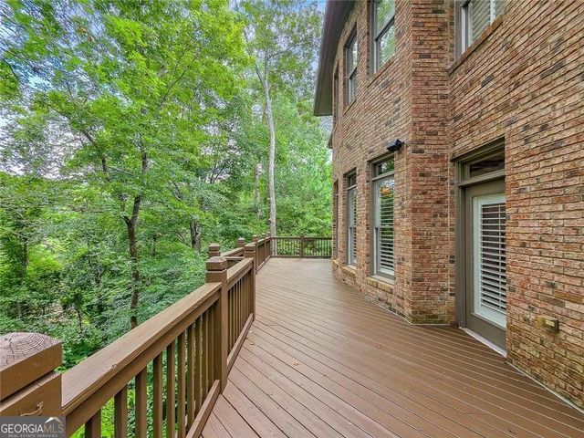 7725 NW Marsh Court NW, Sandy Springs, GA 30328