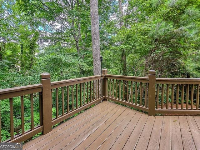 7725 NW Marsh Court NW, Sandy Springs, GA 30328