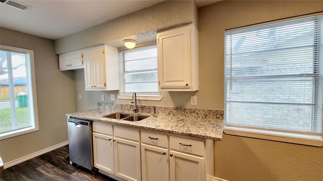 2602 Bliss, Greenville, TX 75402