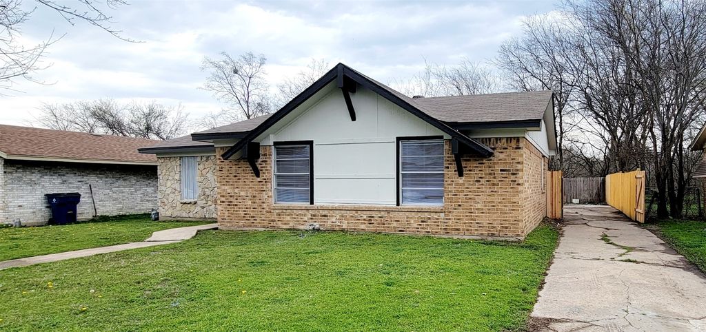 2602 Bliss, Greenville, TX 75402