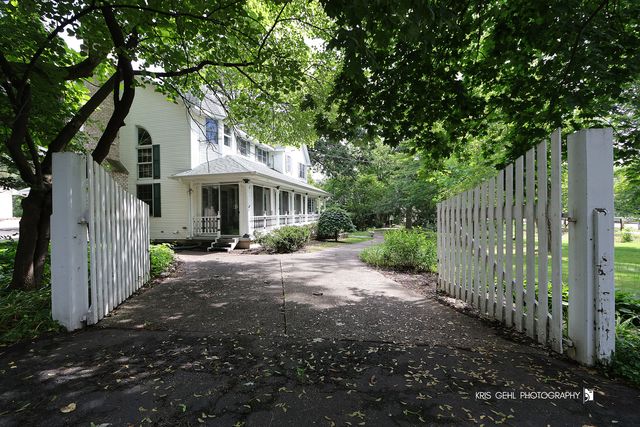 2214 MAIN STREET Road, Spring Grove, IL 60081