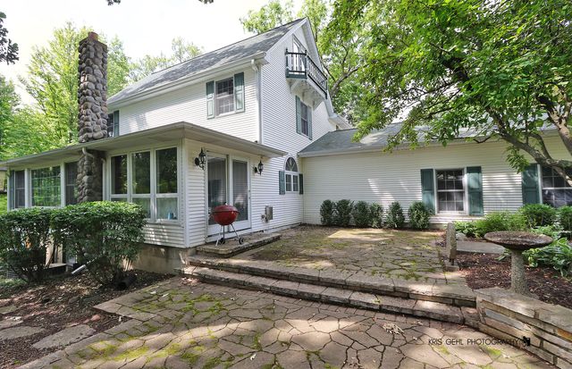 2214 MAIN STREET Road, Spring Grove, IL 60081