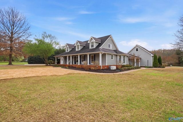 119 Matt Phillips Road NW, Huntsville, AL 35806