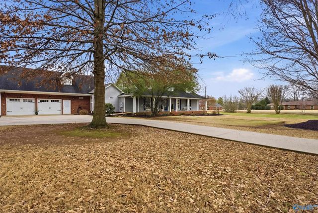 119 Matt Phillips Road NW, Huntsville, AL 35806