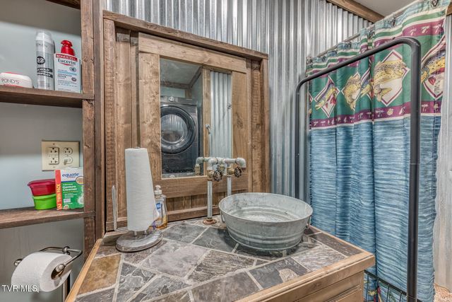 2435 Houston Valley Road, Greeneville, TN 37743