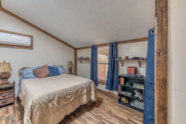 2435 Houston Valley Road, Greeneville, TN 37743