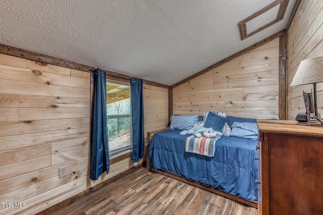 2435 Houston Valley Road, Greeneville, TN 37743