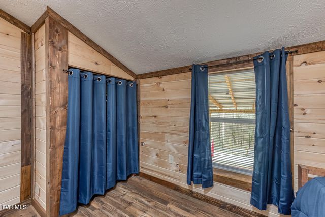 2435 Houston Valley Road, Greeneville, TN 37743