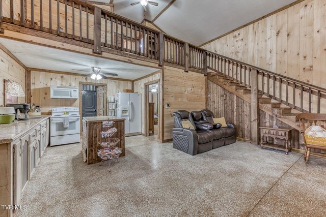 2435 Houston Valley Road, Greeneville, TN 37743