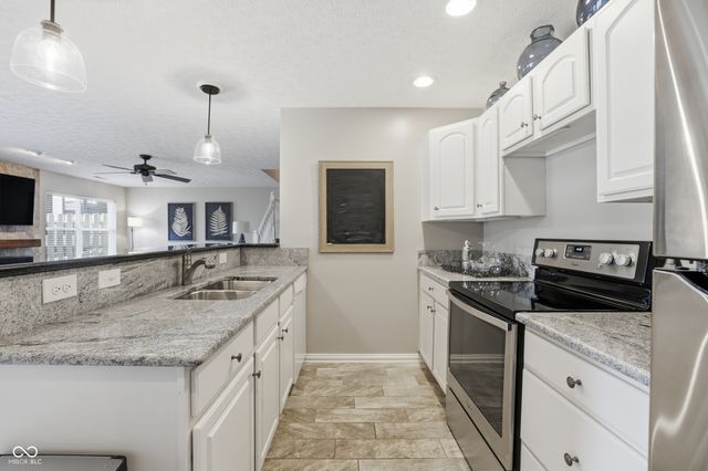 8073 Lower Bay Lane, Indianapolis, IN 46236