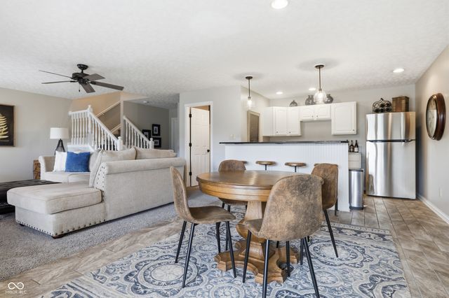 8073 Lower Bay Lane, Indianapolis, IN 46236