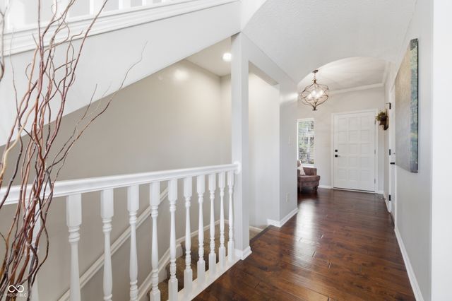 8073 Lower Bay Lane, Indianapolis, IN 46236