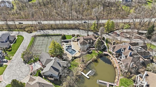 8073 Lower Bay Lane, Indianapolis, IN 46236