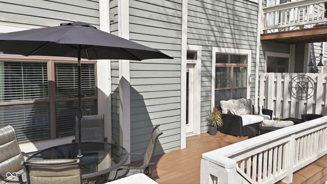 8073 Lower Bay Lane, Indianapolis, IN 46236