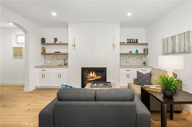 114 2nd, Seal Beach, CA 90740