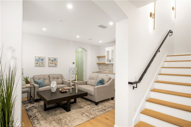 114 2nd, Seal Beach, CA 90740