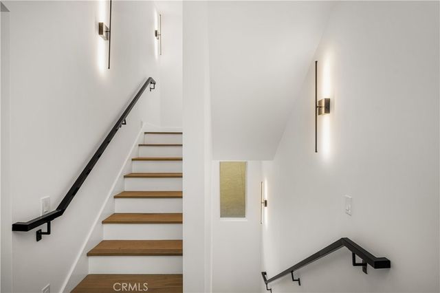 114 2nd, Seal Beach, CA 90740