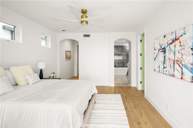 114 2nd, Seal Beach, CA 90740