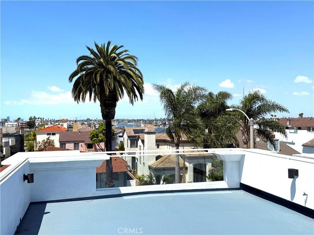 114 2nd, Seal Beach, CA 90740