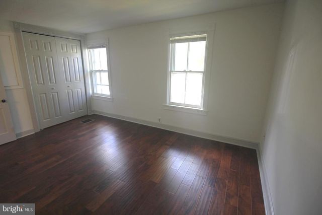 11-13 HART AVE, Hopewell, NJ 08525
