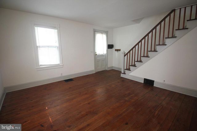 11-13 HART AVE, Hopewell, NJ 08525