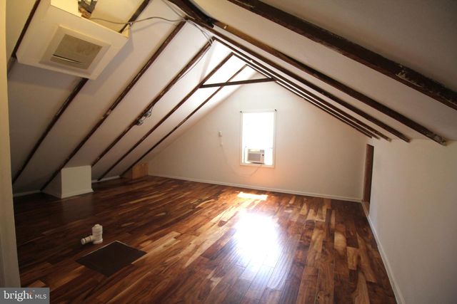 11-13 HART AVE, Hopewell, NJ 08525