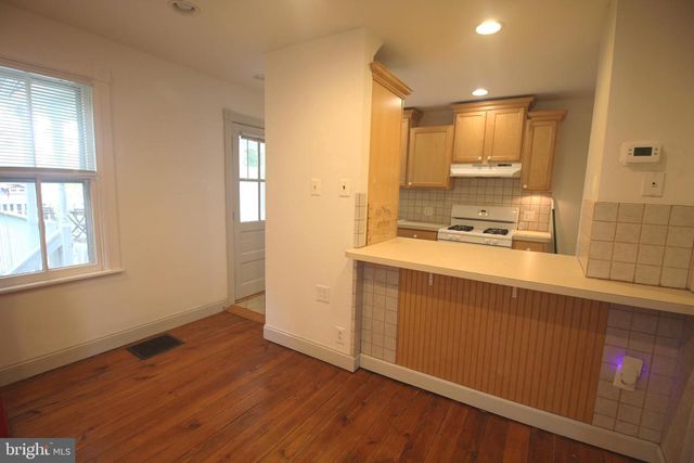 11-13 HART AVE, Hopewell, NJ 08525