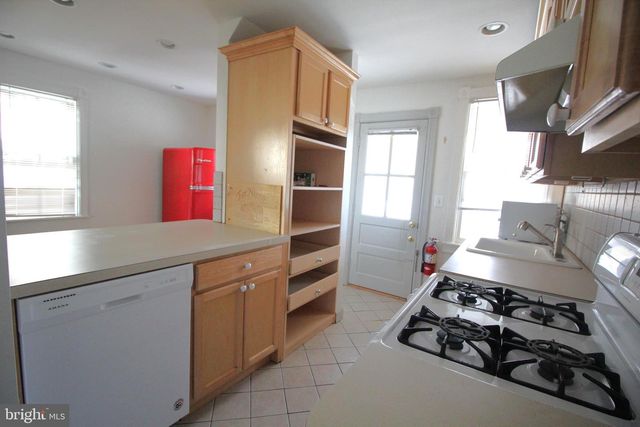 11-13 HART AVE, Hopewell, NJ 08525