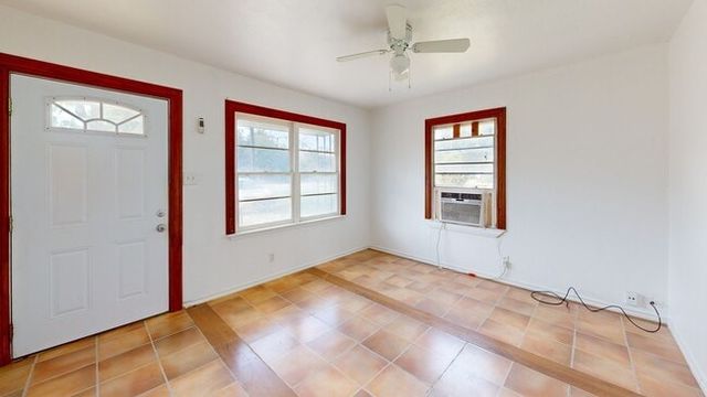 1660 Marsalis Road, Lancaster, TX 75134